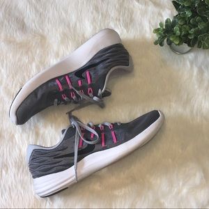 Nike Lunarstelos Size 8 Women’s